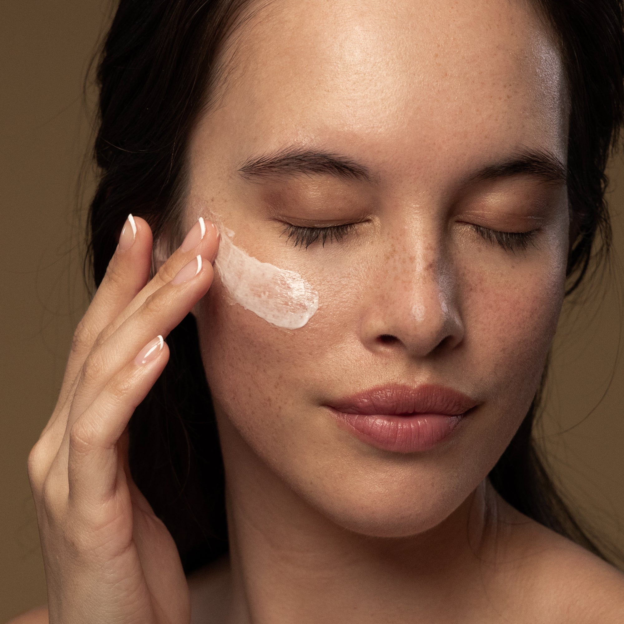 Antipodes Vanilla Pod Day Cream texture close-up